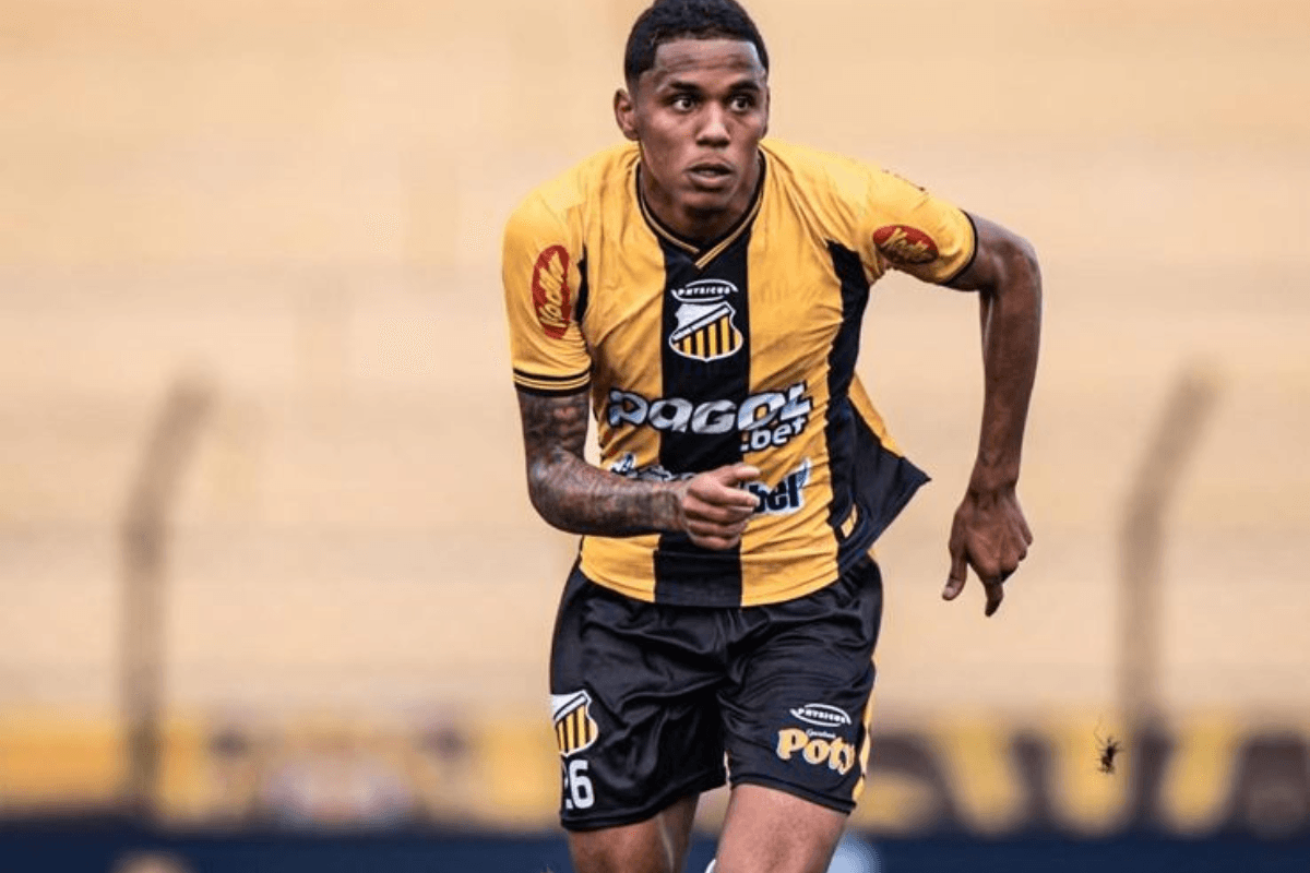 Fluminense avança por Dantas e pode investir R$15,5 milhões após o Paulistão