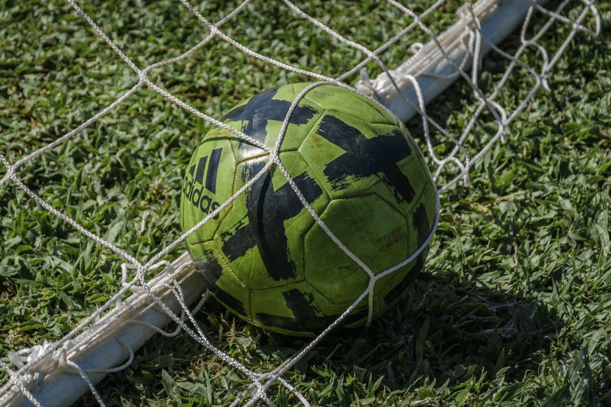 Qual foi o jogo com mais gols da história do futebol?