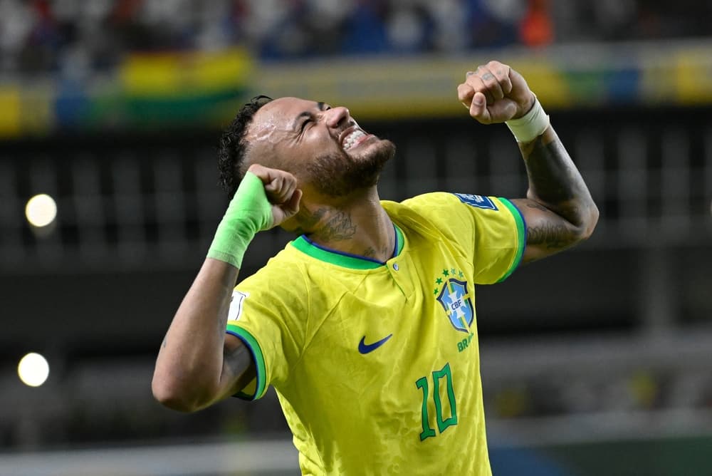 Neymar: estatísticas, carreira, títulos e tudo sobre o craque