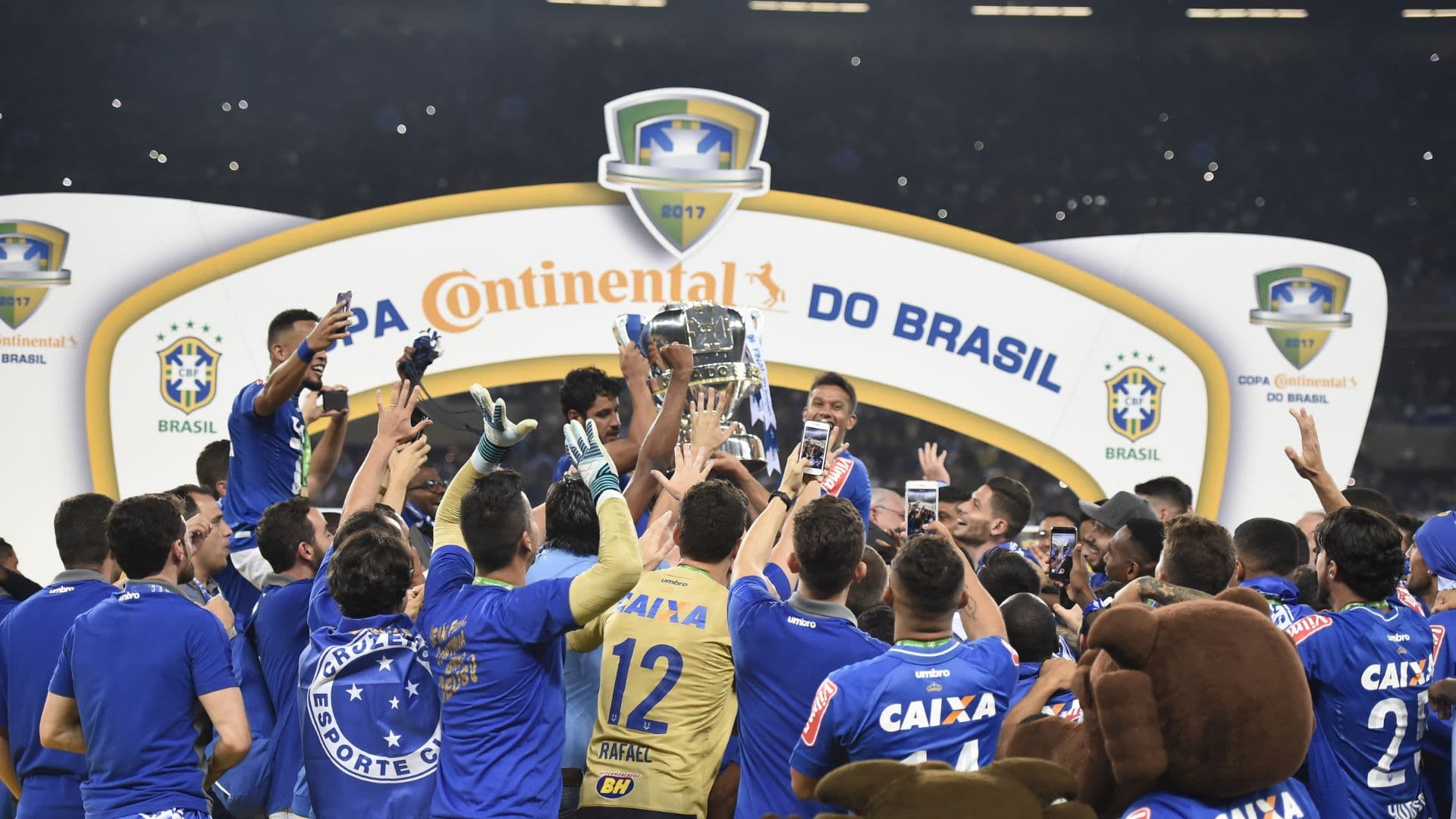 Qual time tem mais Copas do Brasil?