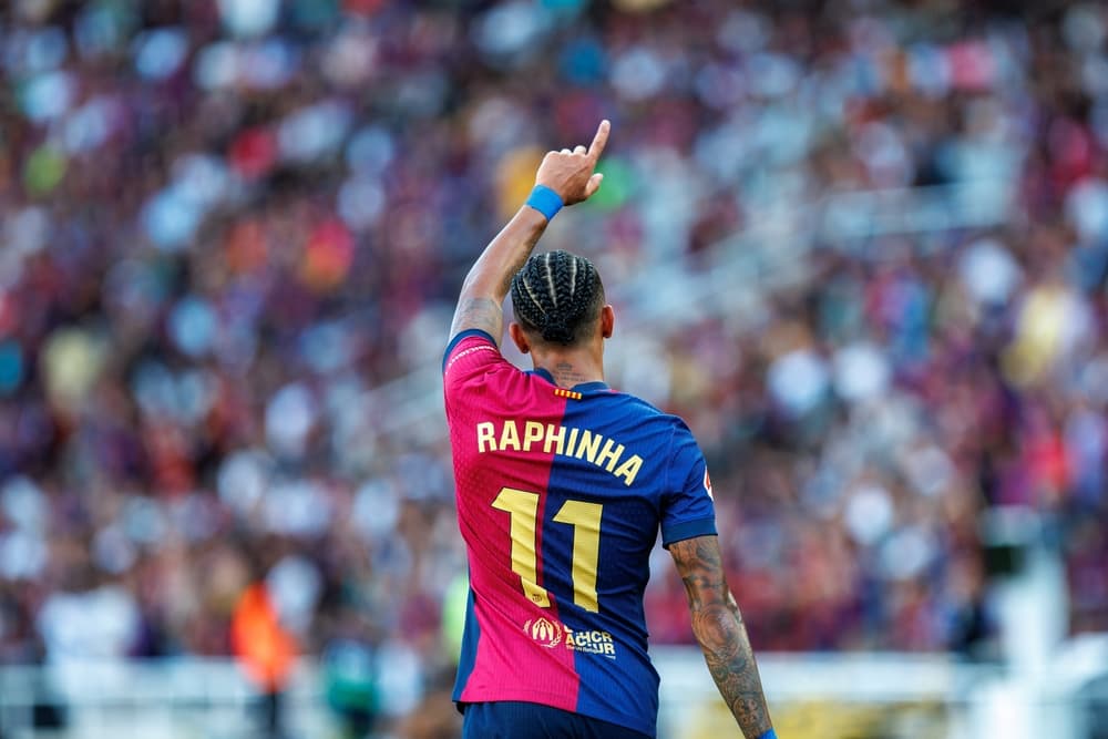 Raphinha: estatísticas, gols e a evolução do camisa 11 do Barcelona