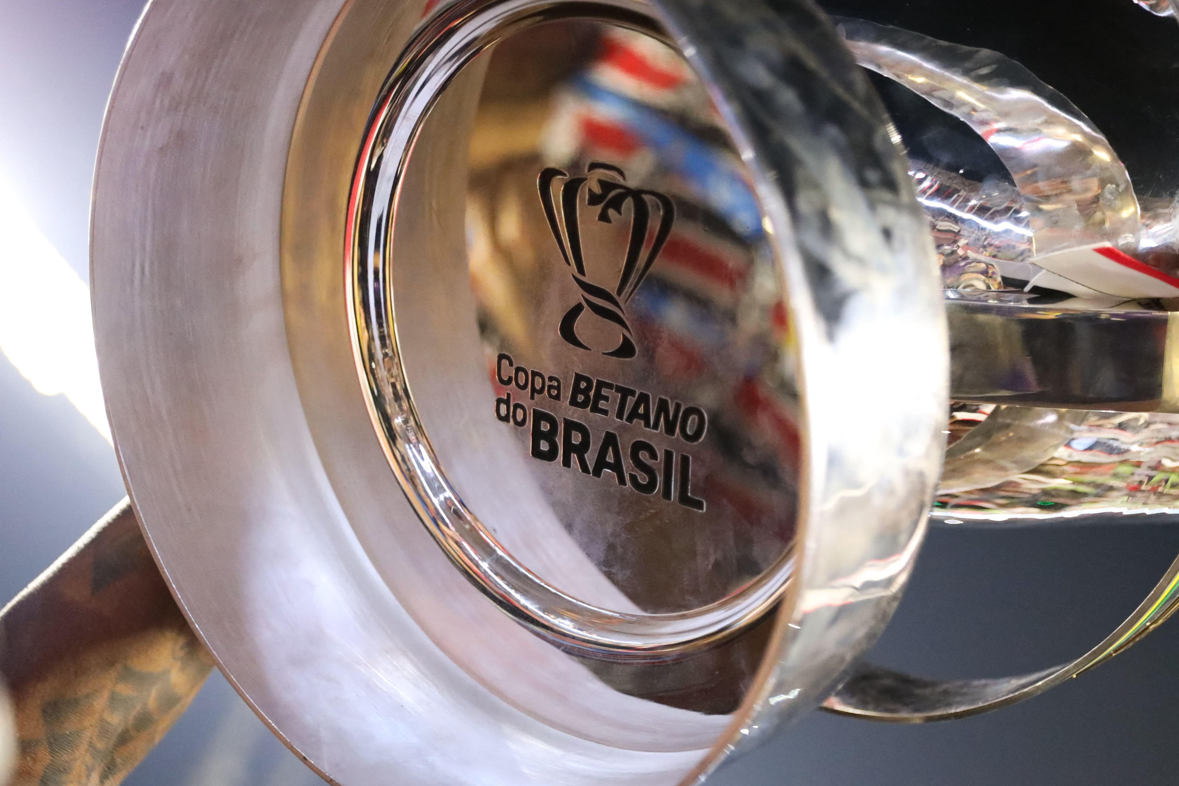Semifinais da Copa do Brasil 2026: confrontos, datas, mandos e premiação